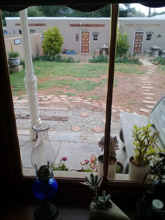 Carmel Villa B&B Or Self-Catering Calvinia Exterior foto